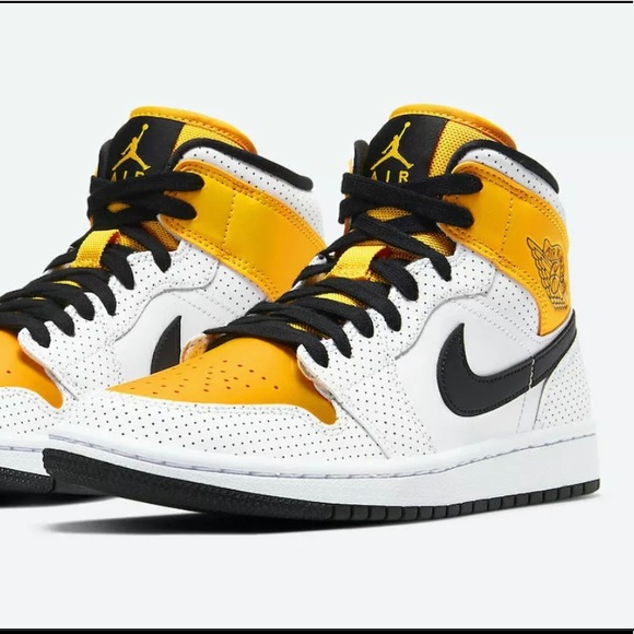 Air Jordan 1 Mid - Picture 5 of 9